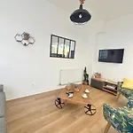 Apartment Le Repaire Des 12- Hypercentre, Jardin, Ideal Groupe, 5 5 Salles De Bain Saint-Omer (Pas-de-Calais)