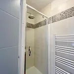 Apartment Le Repaire Des 12- Hypercentre, Jardin, Ideal Groupe, 5 5 Salles De Bain *