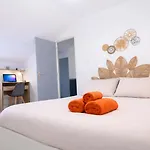 Le Repaire Des 12- Hypercentre, Jardin, Ideal Groupe, 5 5 Salles De Bain Apartment Saint-Omer (Pas-de-Calais)