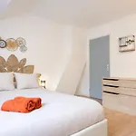 Le Repaire Des 12- Hypercentre, Jardin, Ideal Groupe, 5 5 Salles De Bain * Saint-Omer (Pas-de-Calais)