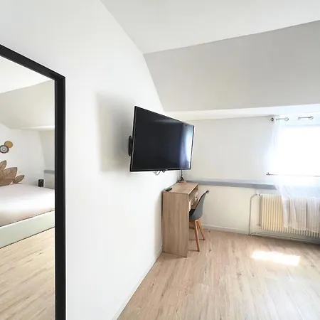 Apartamento Le Repaire Des 12- Hypercentre, Jardin, Ideal Groupe, 5 5 Salles De Bain Saint-Omer (Pas-de-Calais)